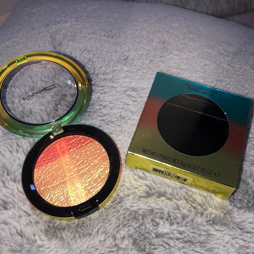 Brand new Mac summer collection highlight powder